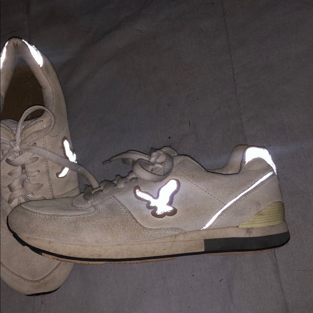 Woman’s Vintage Y2K American Eagle Sneakers - Picture 3 of 6